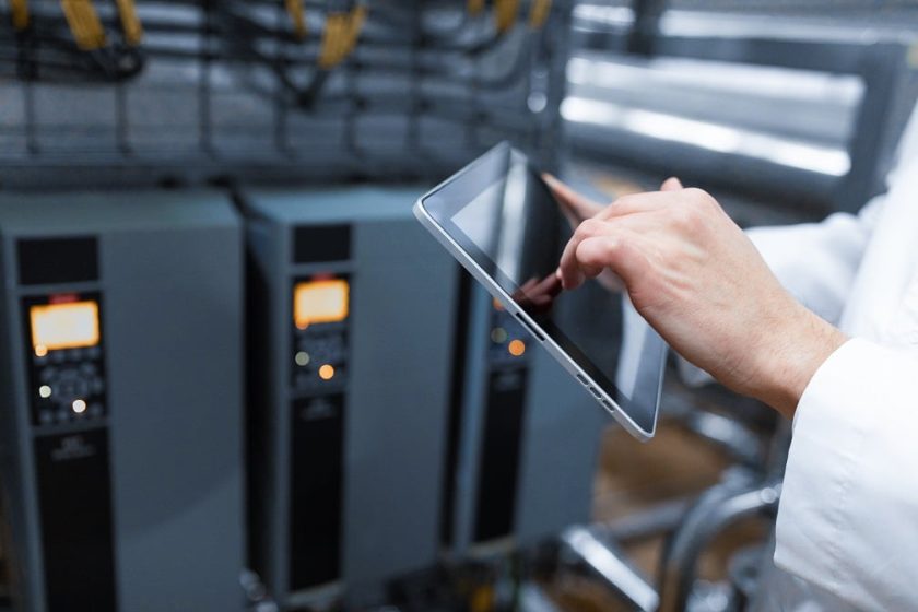 ¿Qué es un PLC y cómo funciona?