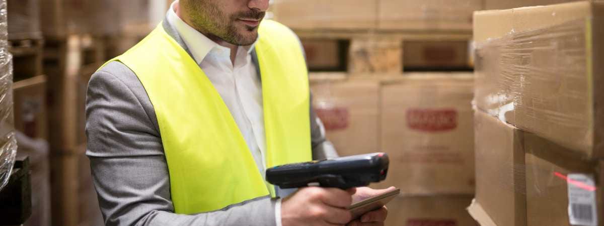 Coordinación de un analista de logística