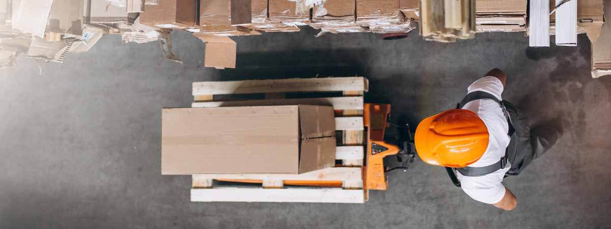 ¿Qué hace un operador logístico en almacen?